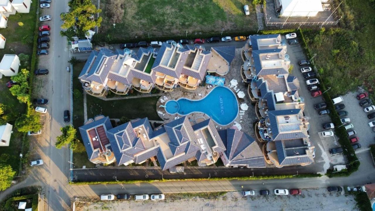 Къмпинг Градина Луксозен Апартамент Chernomorets Exterior photo